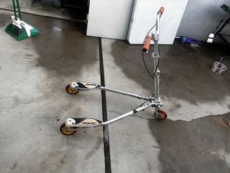 Trikke 6 3CV Aluminum 3 Wheel Folding Scooter