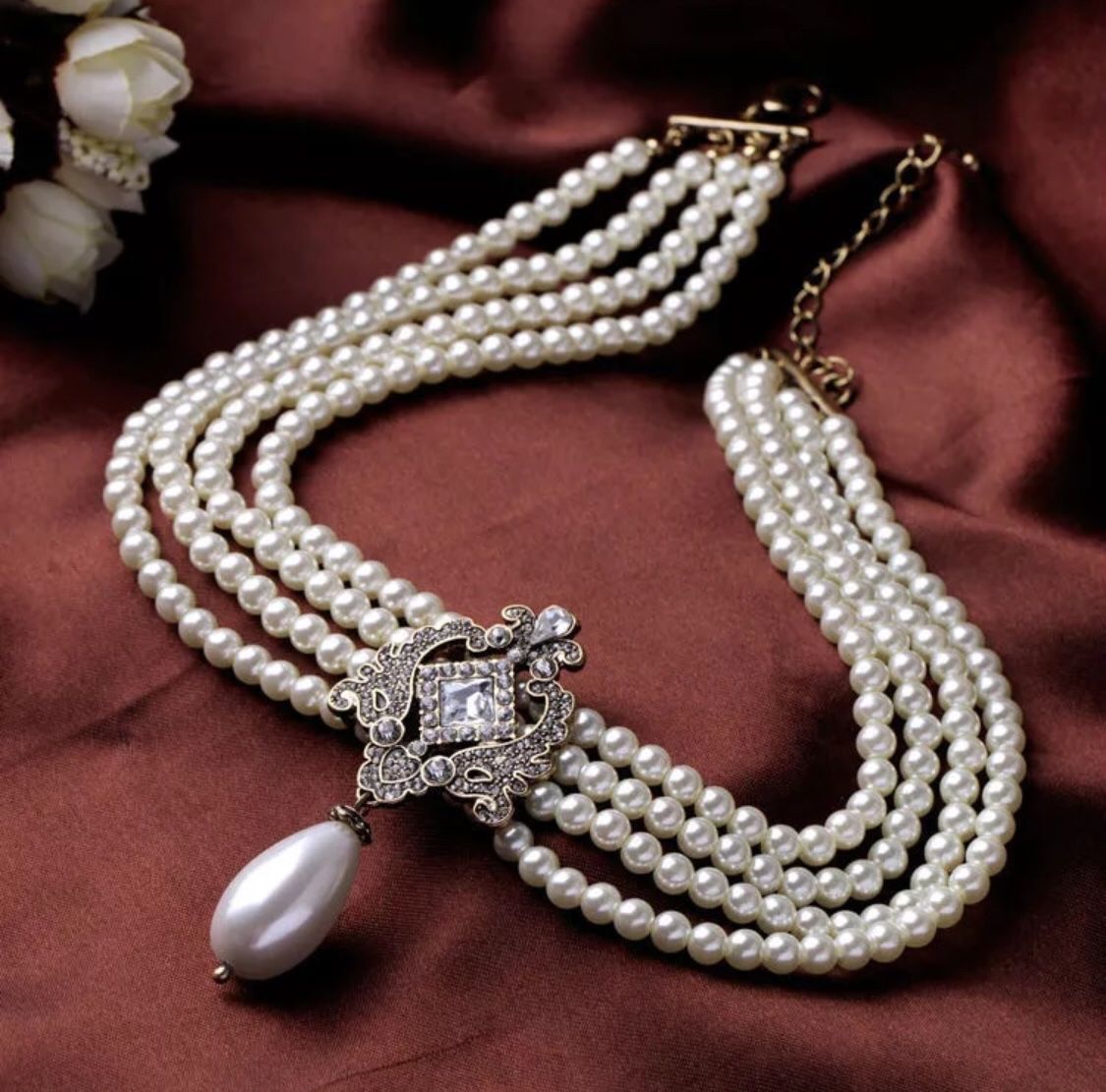 Imitation Pearl Necklace.