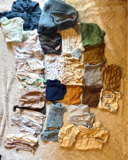 Baby boy gently used clothes 0-3m/3m