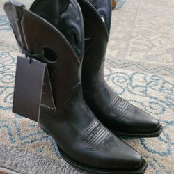 Black Women's Matador Leather Boots- Black Star