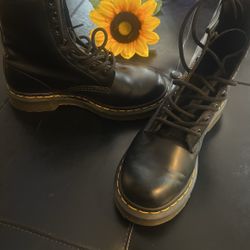 Dr. Martin Size 6