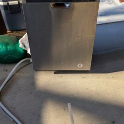 Whirlpool Dish Washer 