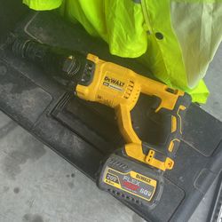 Dewalt Hammer 