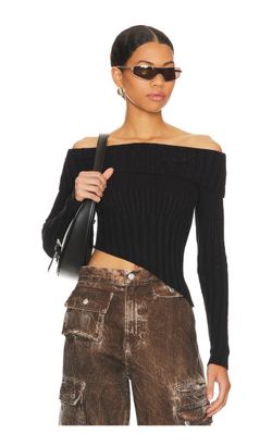 Asymmetric Off-Shoulder Ribbed Knit Top in Black - XS - NWT