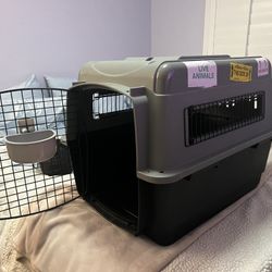 Med. Dog Crate