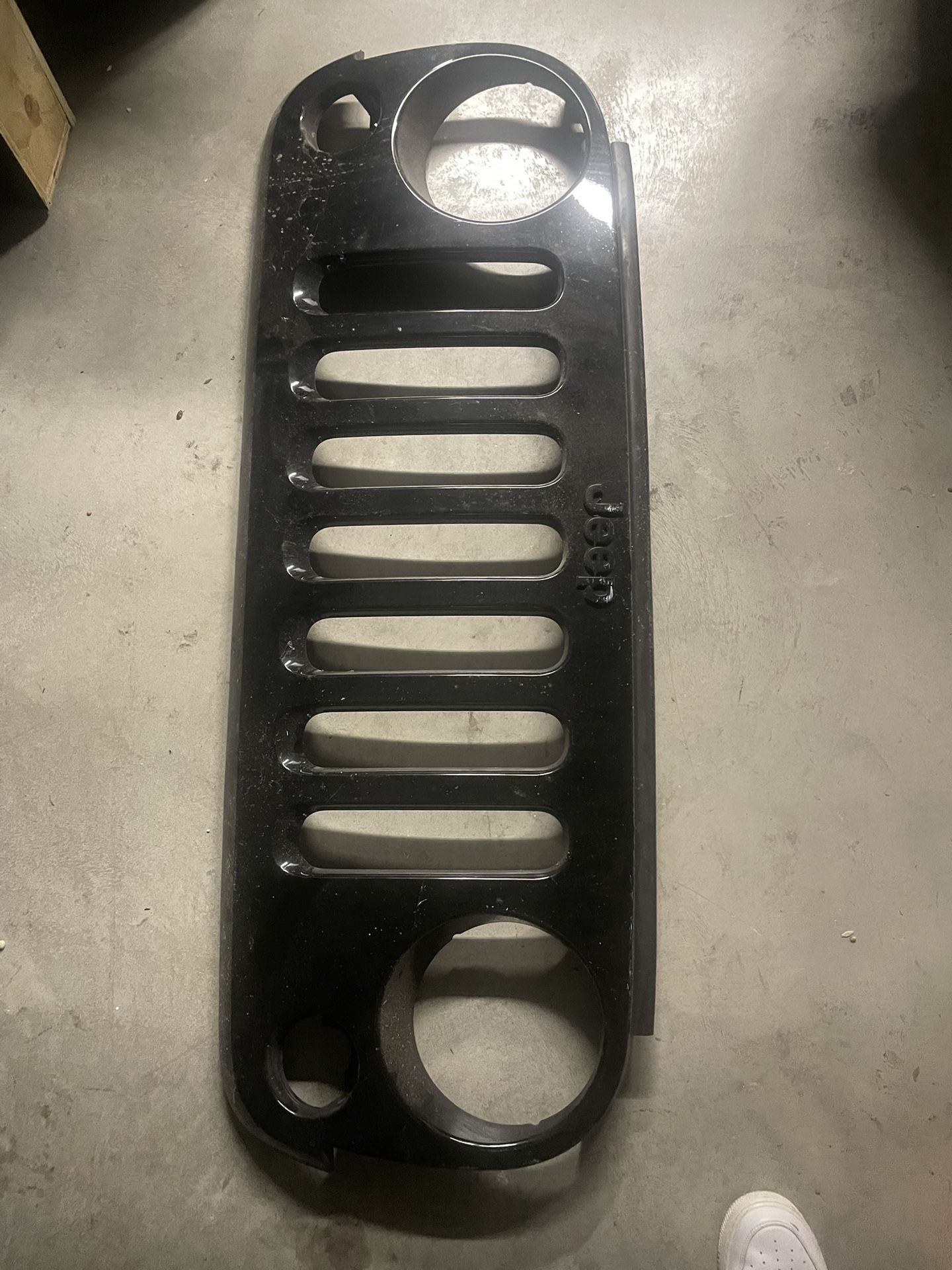 2017 Jeep Wrangler OEM Grill