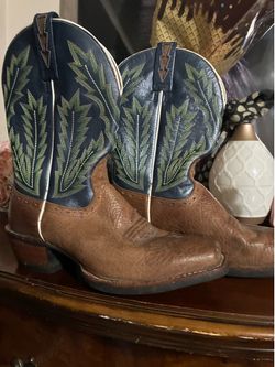 Ariat boots men