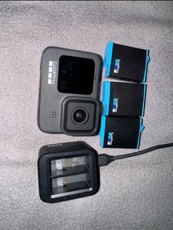 Gopro 9 with 3 batteries!