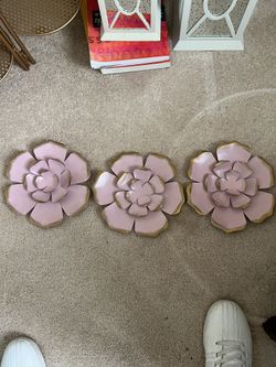 Metal Flower Wall Decor