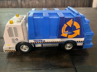 Tonka trash truck toy