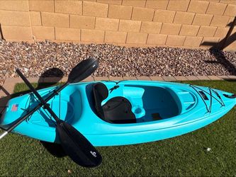 Quest Sit-In Kayak with Paddle