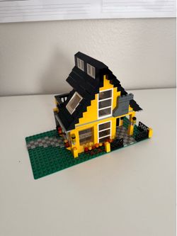 Lego Beach House
