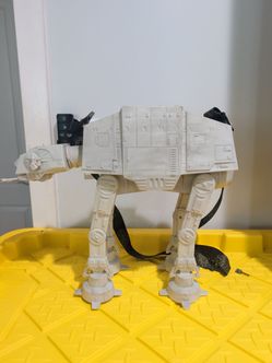 NEW DISNEYPARKS AT-AT IMPERIAL WALKER POPCORN BUCKET W/ STAR WARS HANDLE STRAP