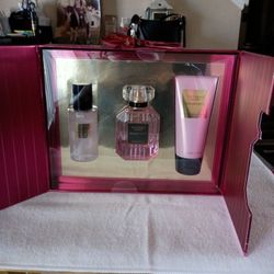 Victoria Secret Bombshell Set