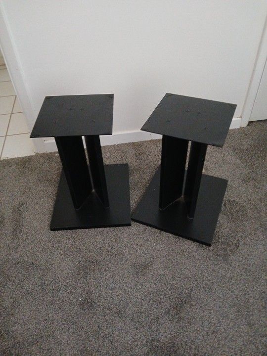 Speaker Stands ( 2 ) PAIR Wood & Metal Black Condition, Like New !! Firm On $$