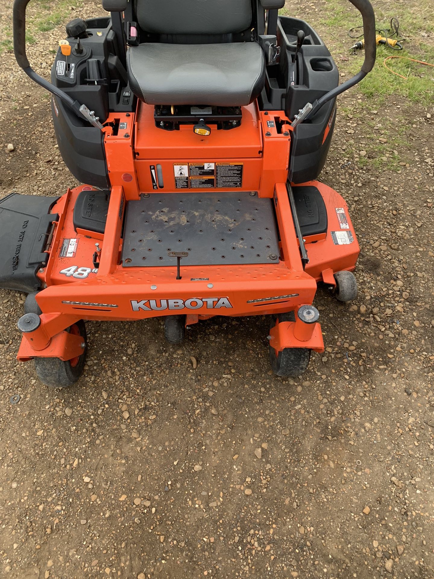 Kubota 48 zero outlet turn mower