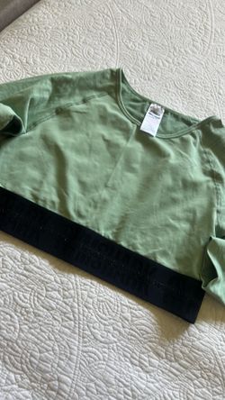 Sports top