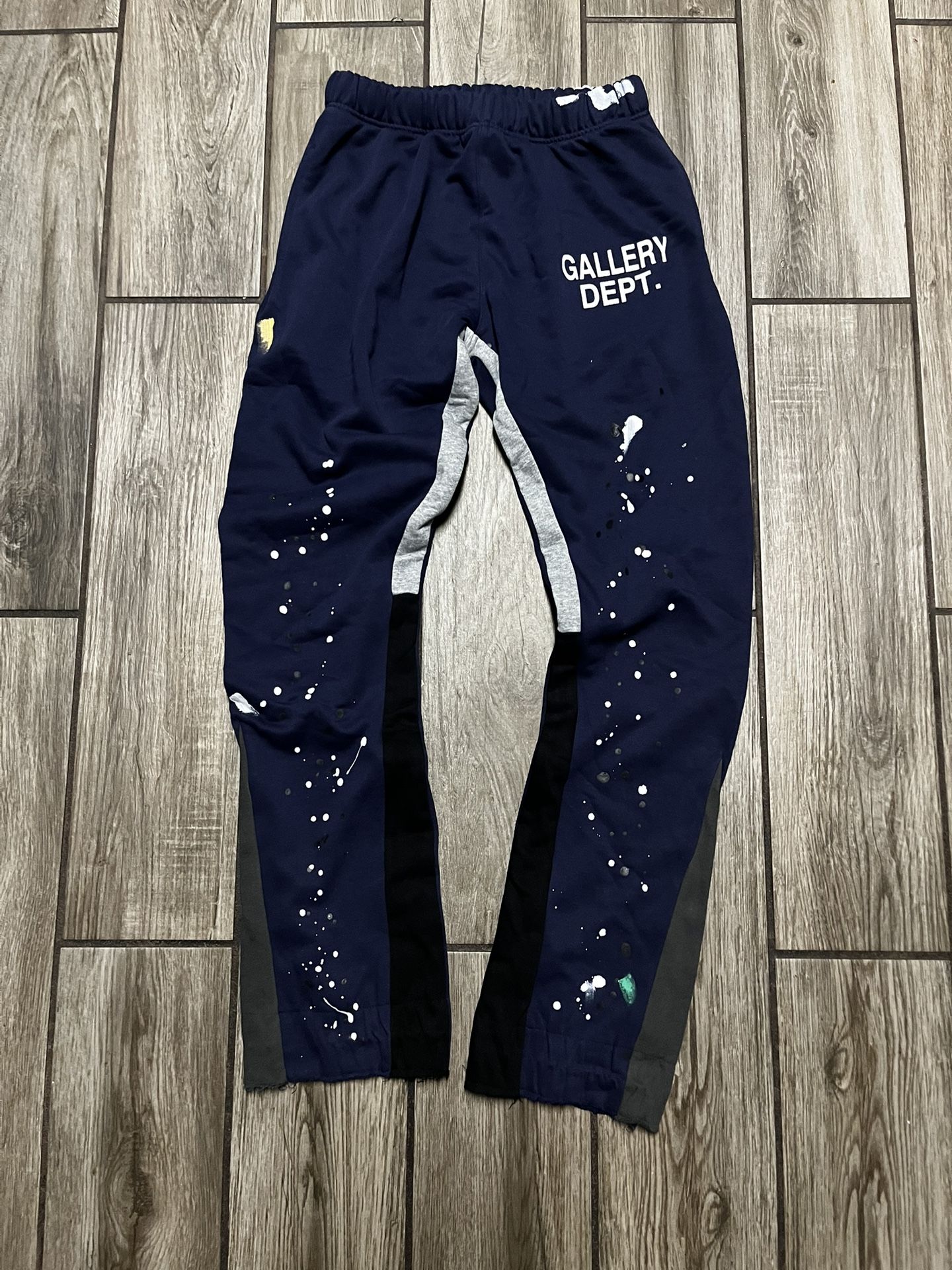 Navy Gallery Dept white sweatpants Size Medium