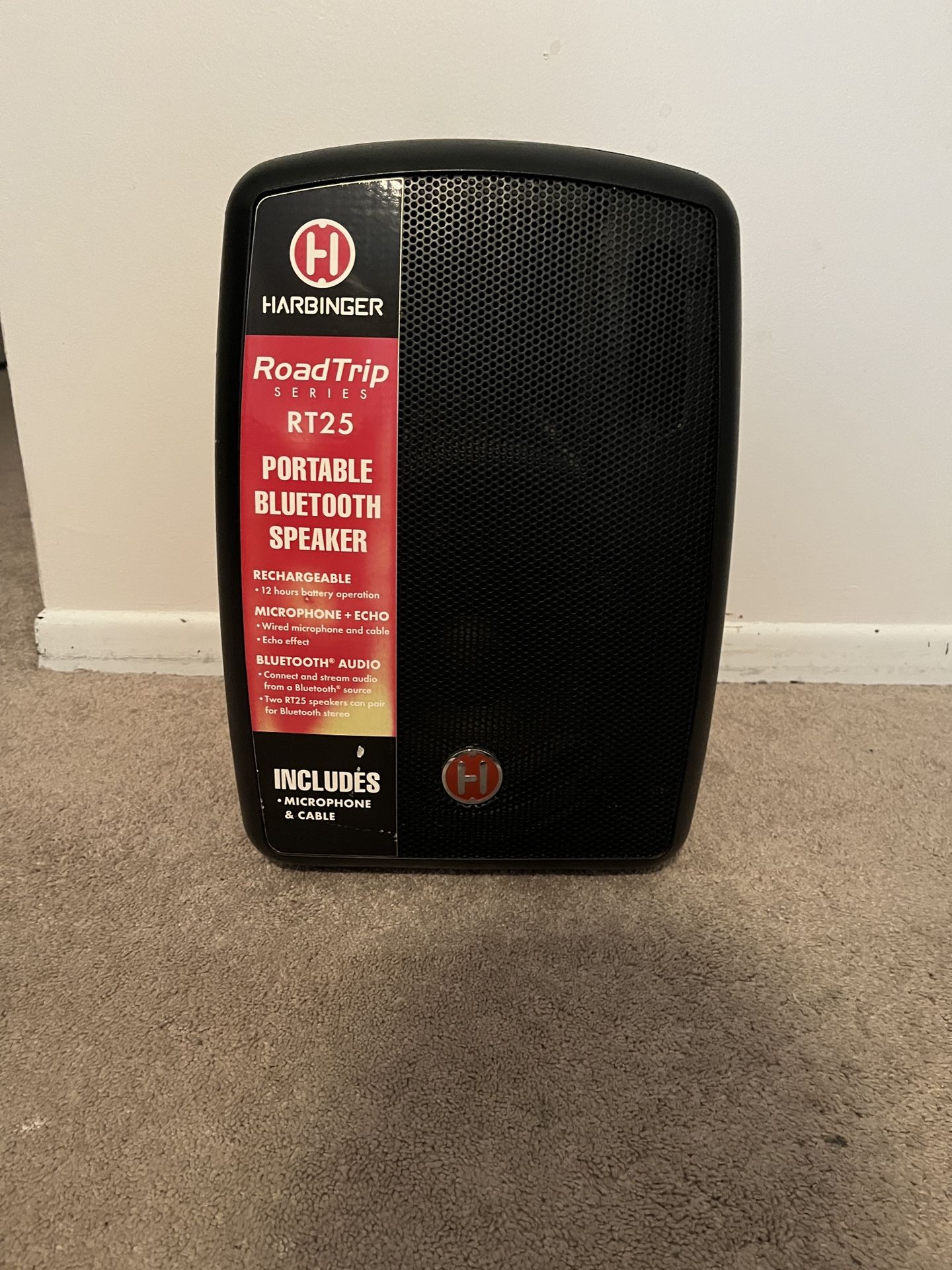Harbinger RoadTrip 25 8" Battery-Powered Portable Speaker With Bluetooth and Microphone Black Very Good Condition Everything Works