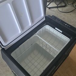 Explorer Bear portable fridge EX50B 50L