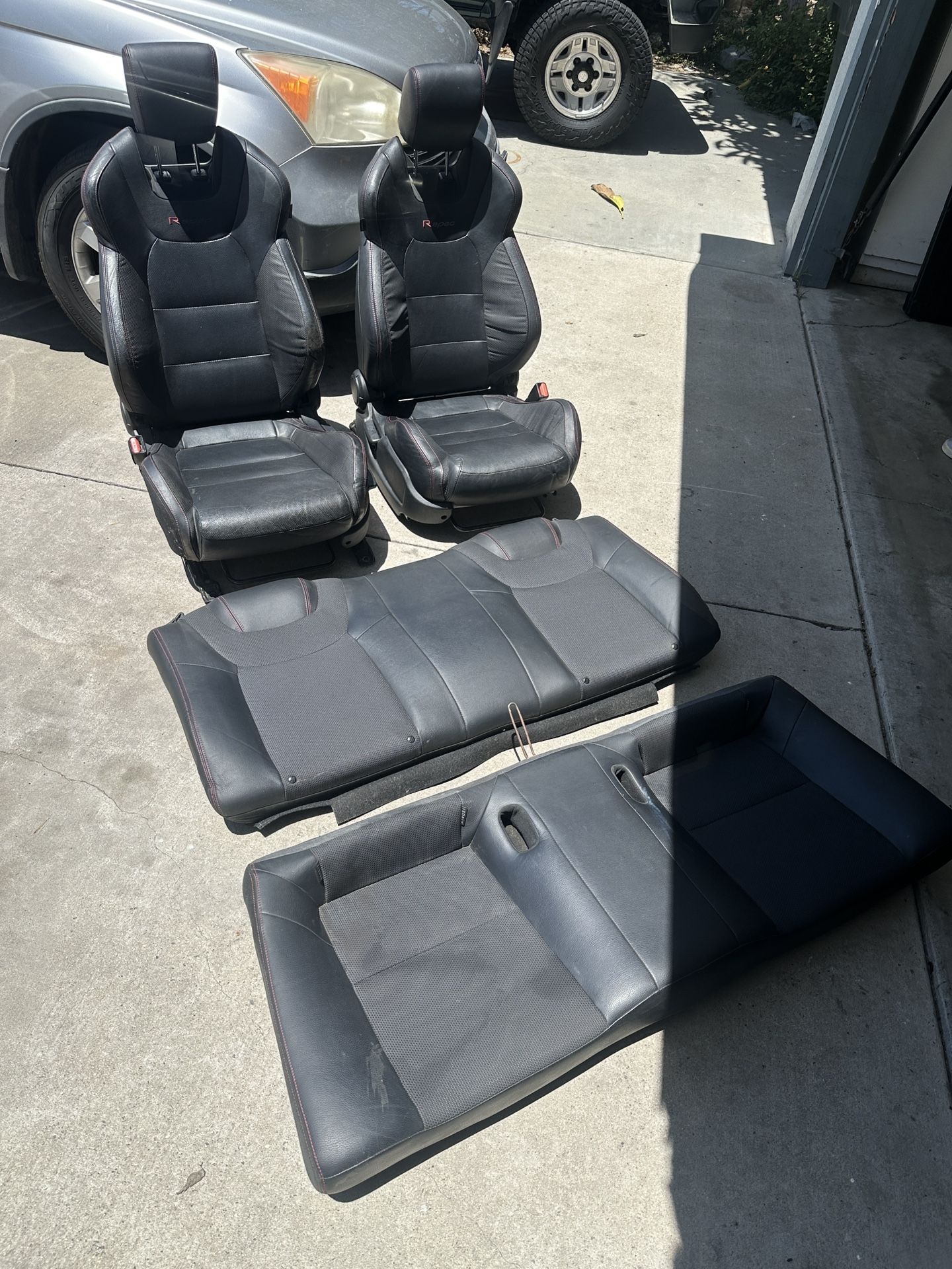Hyundai Genesis Coupe R spec Seats Parts