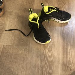 Size 11c Tennis Shoes 