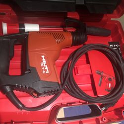 Hilti 228061 TE 7-C 120-volt Rotary Hammer Drill Package, Brand New