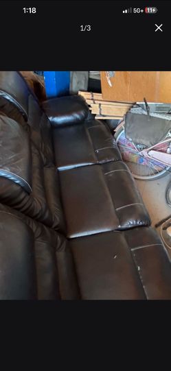 Reclinable couches
