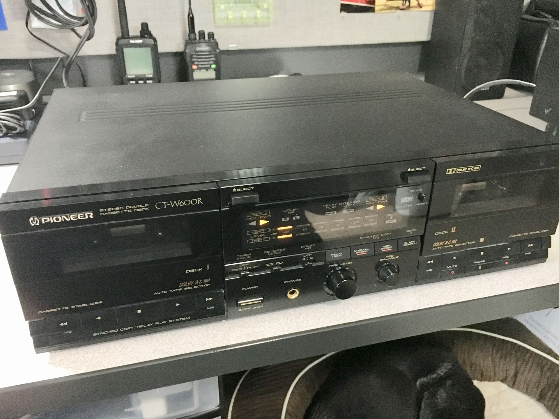 Pioneer CT-W600R dual cassette deck