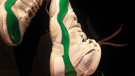 Jumpman two Trey (GS) green and white Youth 6.5