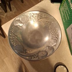Wilton Armetale Fruit Bowl