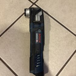 Bosch StarlockMax Oscillating Multi-Tool