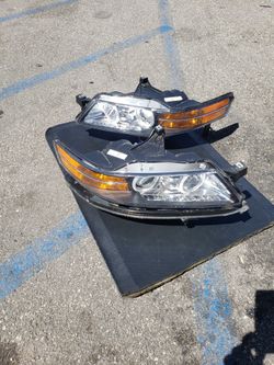 2007 to 2008 Acura TL headlights Right ___left Side