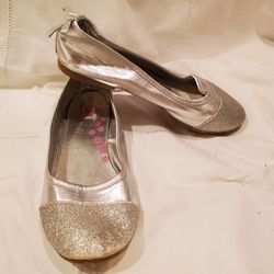 Silver Ballet Flats With Bow At Heel, Size 2