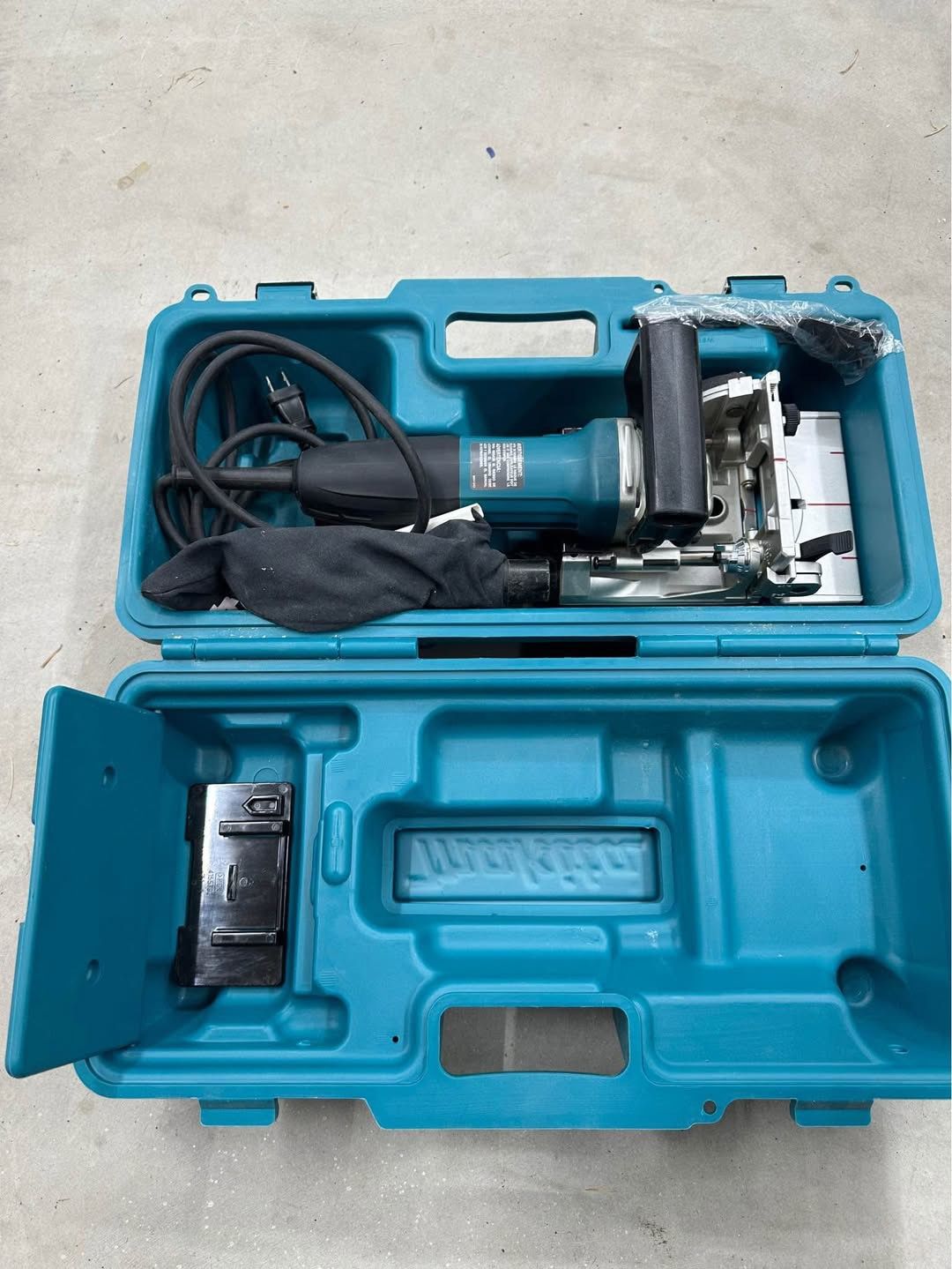 Makita PJ7000 Biscuit Joiner