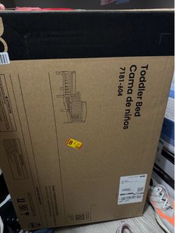 Toddler bed
