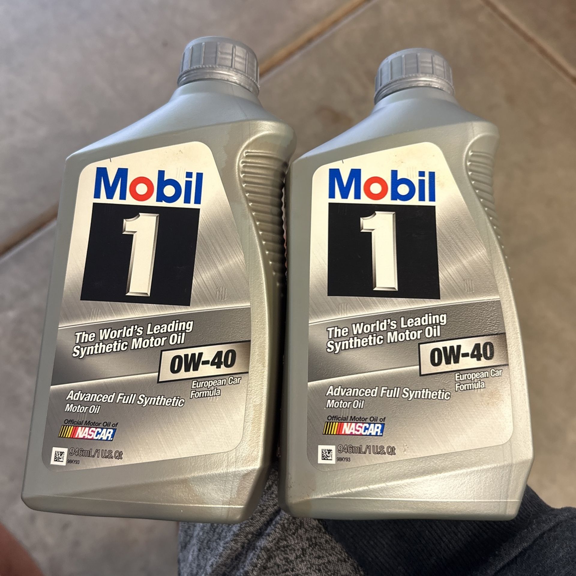 Mobil 0W-40 Synthetic Oil