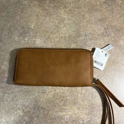 NEW “Free People” Brown Vegan Billfold Wristlet Zip Around Purse with Tags