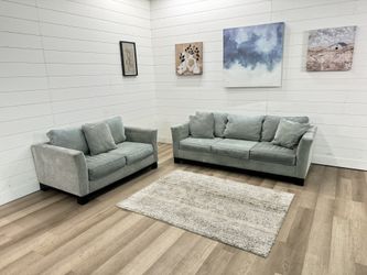 Couch & Loveseat Macys 