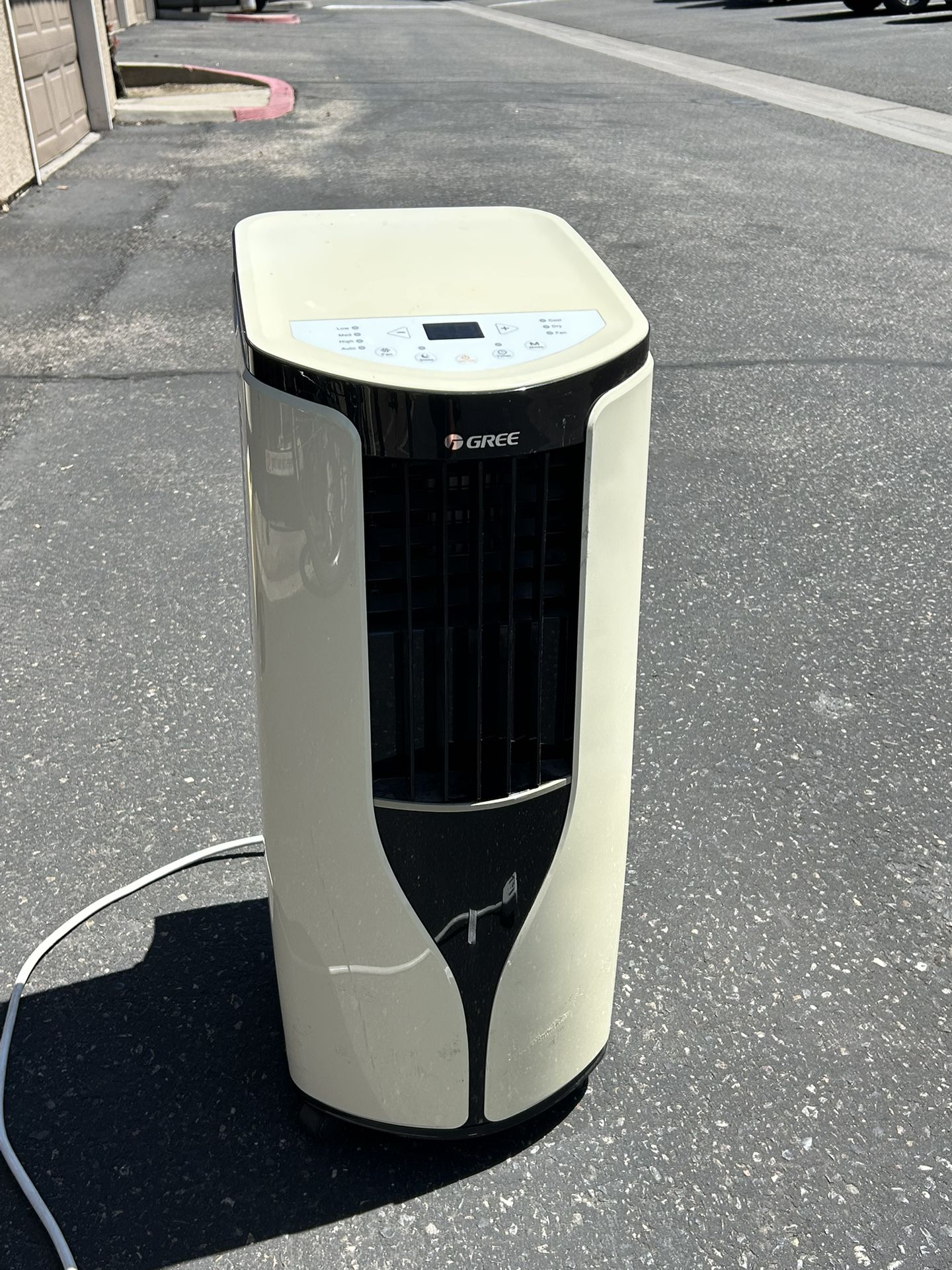 Gree 3 In 1 Air Conditioner! Works Great!