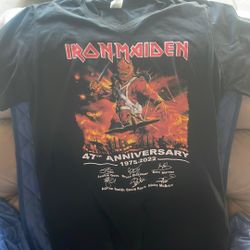 Iron Maiden T-Shirt large