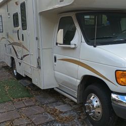 Coachman Winnebago E450 26 Ft 