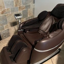 Brown Electric Chair 