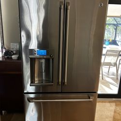 GE Refrigerator