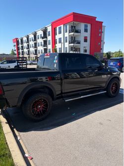 RAM 1500, 4x4 , V8 hemi, 175k millas