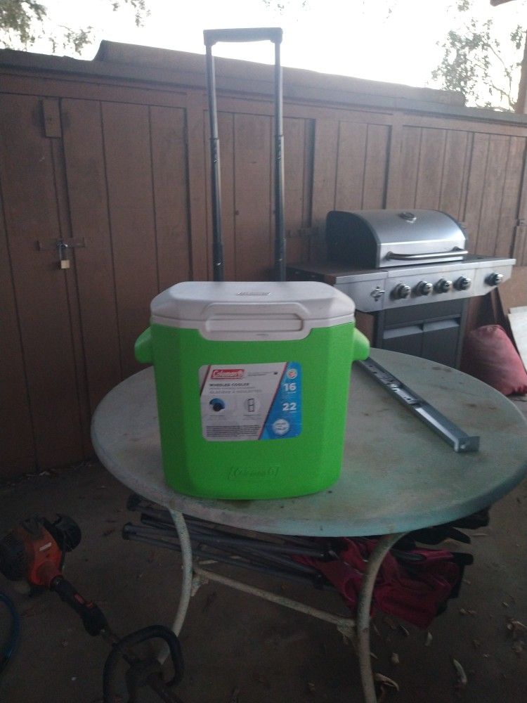 Coleman Wheeled Cooler