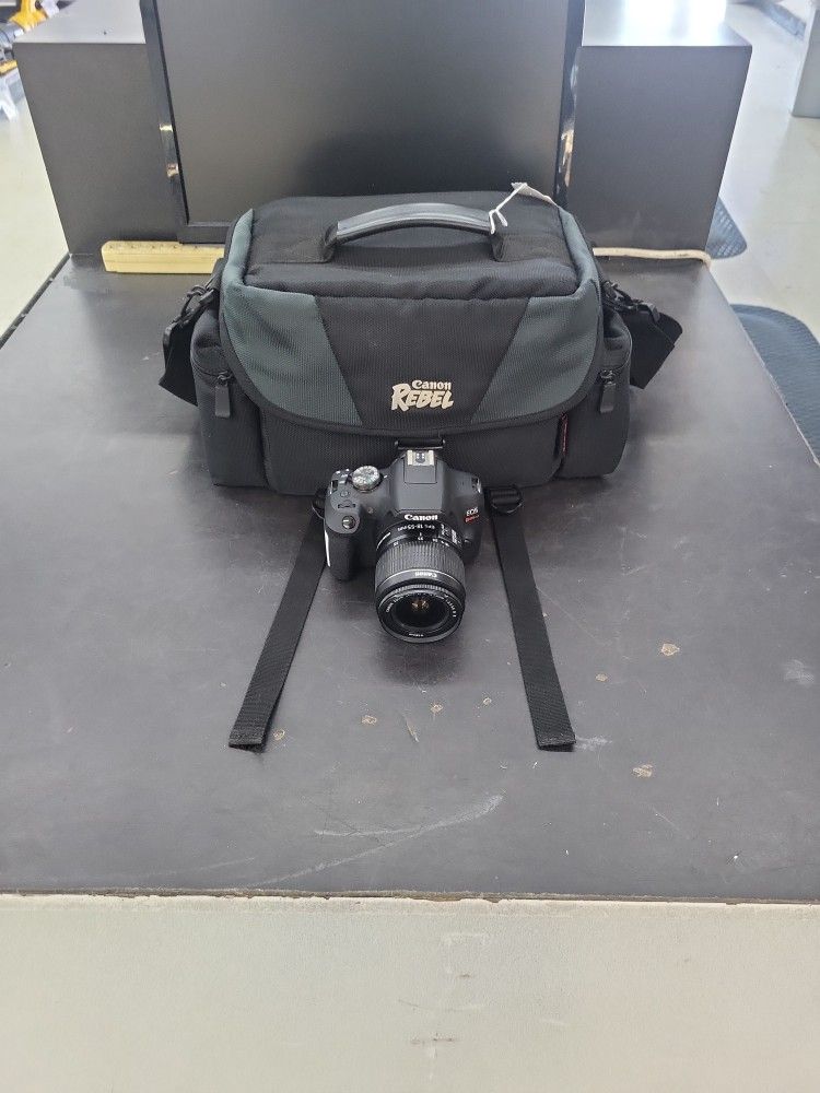 Canon Rebel T7
