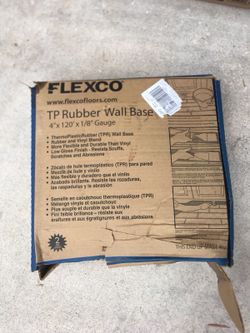 Commercial rubber base board grey