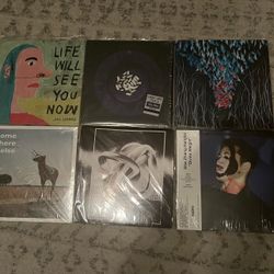 Indie vinyl records Bright Eyes, Jen’s Lekman, Dirty Beaches etc.. 