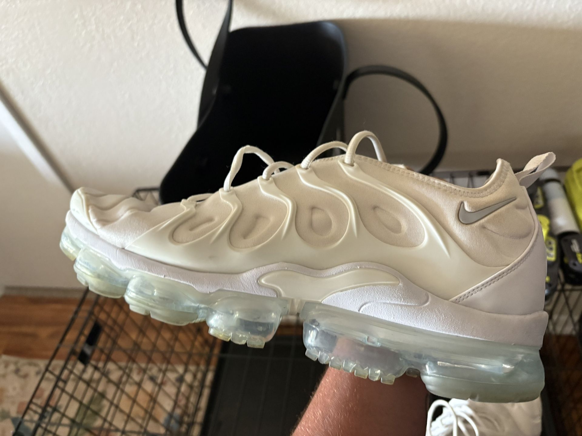 Size 14 Nike Shoes